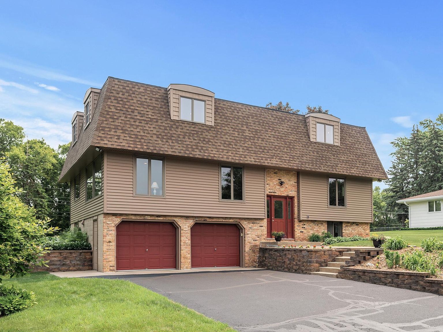 4824 Eriks Blvd, Eagan, MN 55122 | Zillow