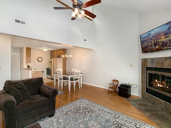 5th image of 202 Tall Oaks Dr Unit K