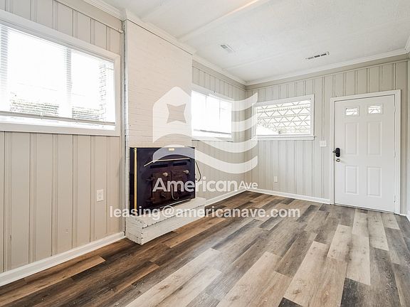 1553773_004_wm_-_living_room_13547634.jpg