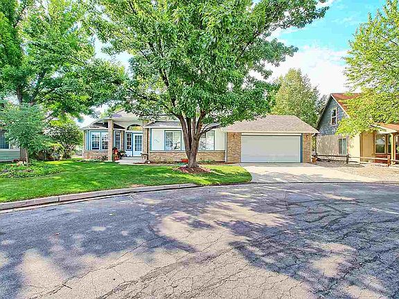 4th image of 2947 E Erika Ct