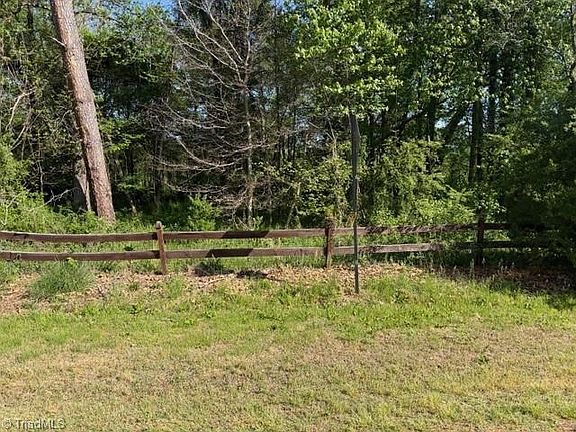 2nd image of 1.71 Ridgemeadow Dr Lot 19