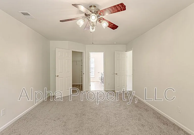 261 Highgate Cir — Photo 22
