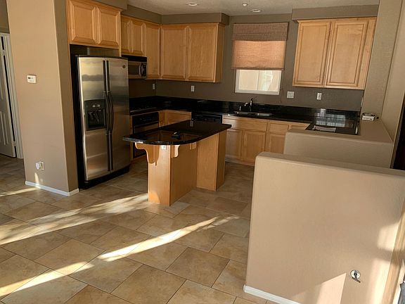 3rd image of 2831 Villas Way