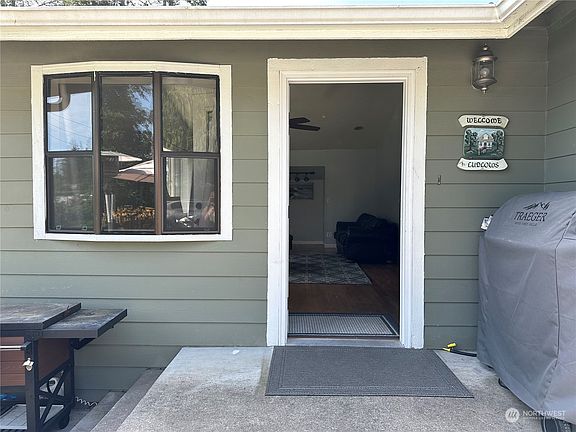 2nd image of 1429 Pottery Avenue
