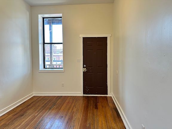 2nd image of 2901 S Jefferson Ave #2F