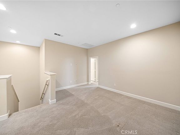 4th image of 875 E Mountain Way Unit C