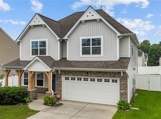 702 Traveller Dr, Whitsett, NC 27377