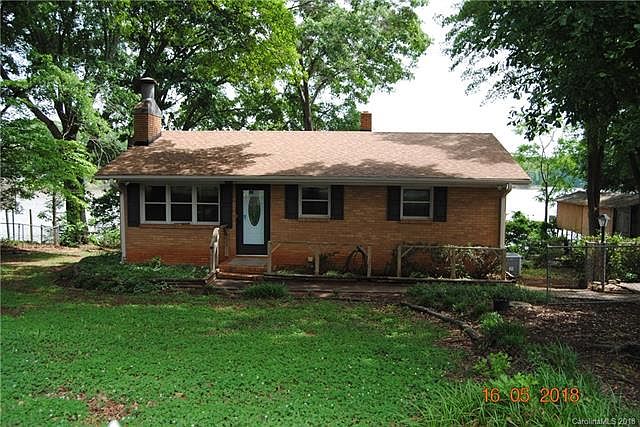 1st image of 335 Paradise Cir