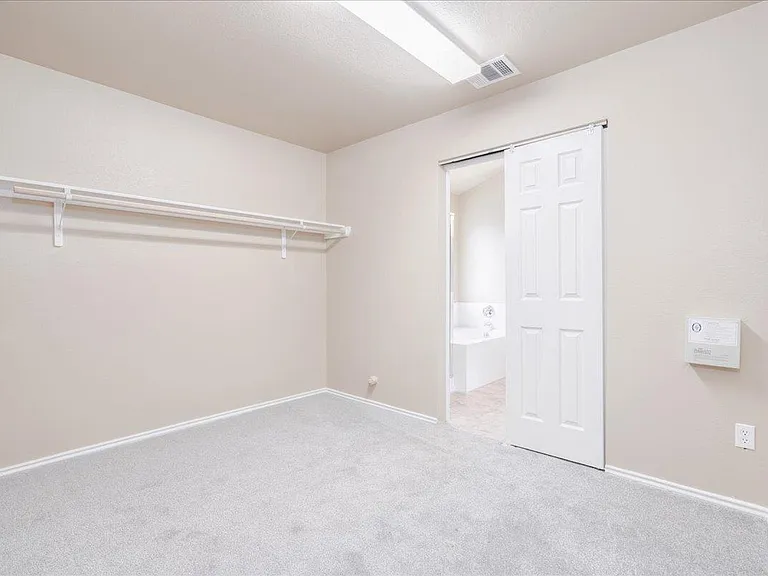 1501 Sweet Leaf Ln — Photo 23