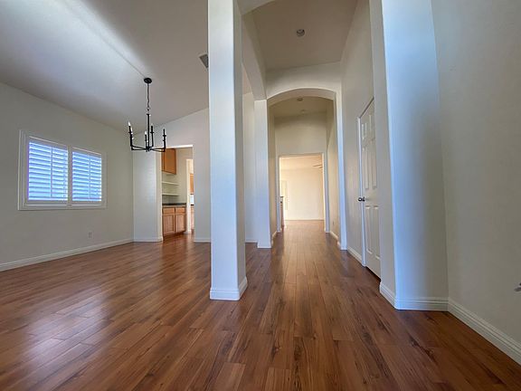 3rd image of 5409 Royal Yacht Way