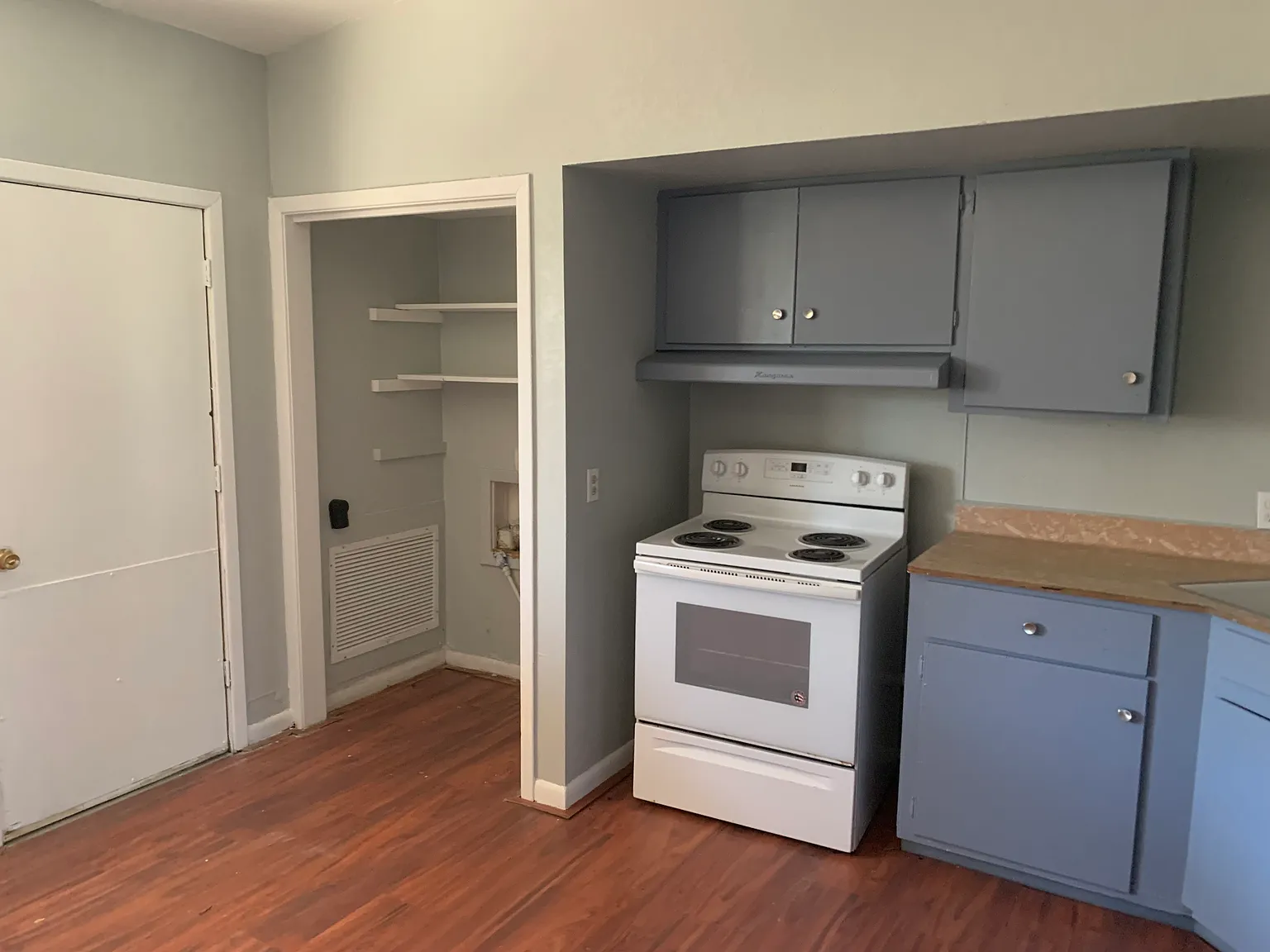 2 bed, 900 sqft, $975 — Photo 3