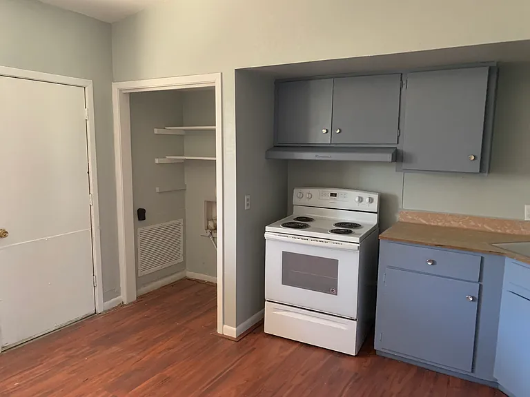 706 1st St #706 — Photo 3