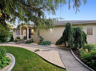 760 Great Rd, Lincoln, RI 02865