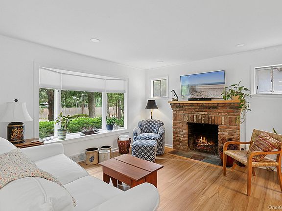 5th image of 115 W Cove Rd