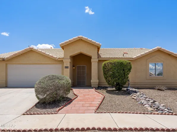 9228 E Wild Wash Dr, Tucson, AZ 85747