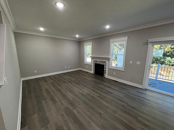 4th image of 1752 Chief Okemos Cir