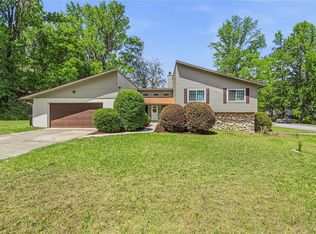 612 NW 101st St, Gainesville, FL 32607