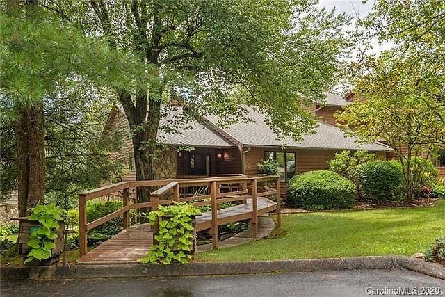 2nd image of 62 Quail Run Cir