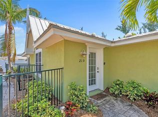 215 67th St #6, Holmes Beach, FL 34217