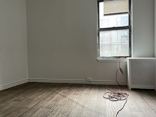 4th image of 31-53 34th St #2F