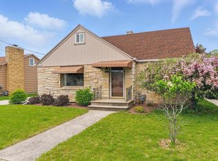 1920 29th St, Two Rivers, WI 54241