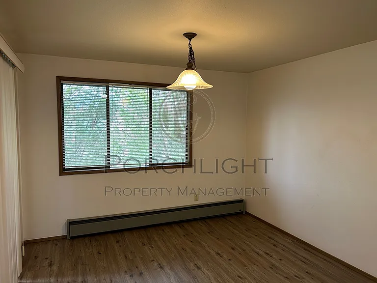 La Villa Apartments — Photo 40