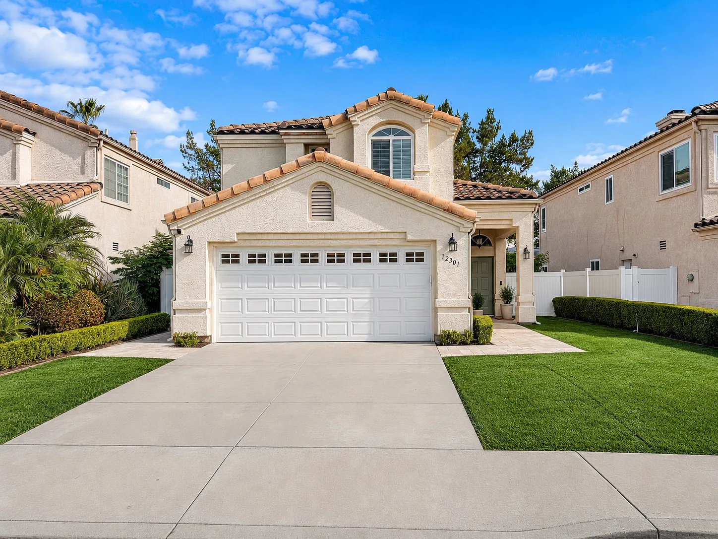 4 bed, 1713 sqft, $5,495 — Photo 2