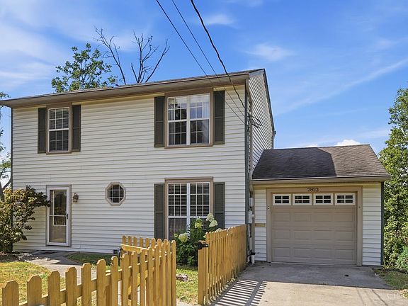 3rd image of 2823 Keystone Dr