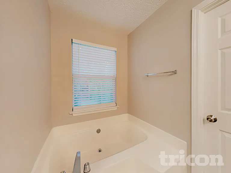 1858 Hickory Creek Ct NW — Photo 10