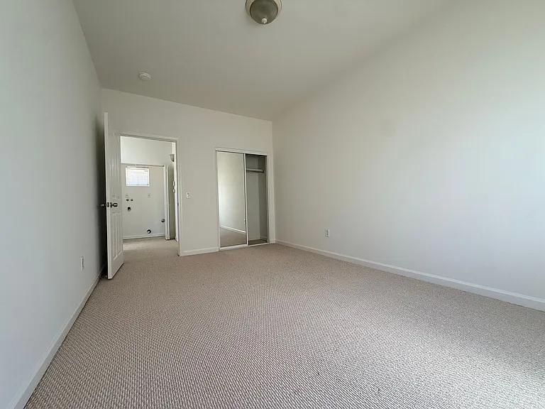 3317 Del Mar Ave — Photo 12
