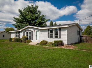 930 Napoleon Rd, Michigan Center, MI 49254