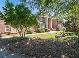 25 Pinnacle Shrs, Newnan, GA 30265