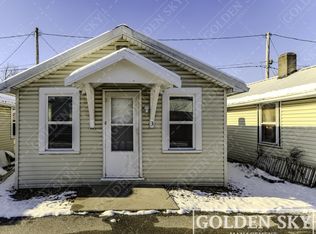2011 E 18th St, Muncie, IN 47302