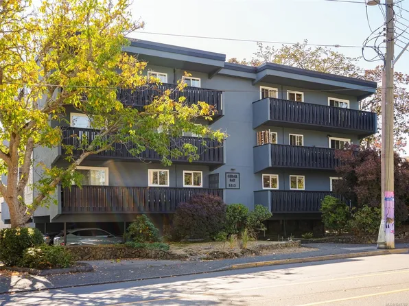 1215 Bay St #201, Victoria, BC V8T 1S7