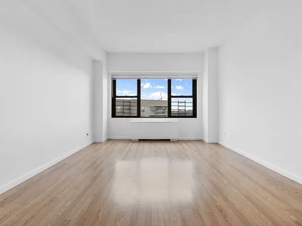 1020 Grand Concourse image 11 of 15