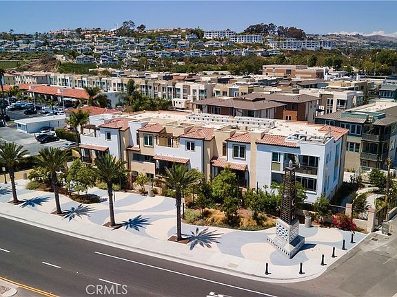3rd image of 1523 Doheny Way