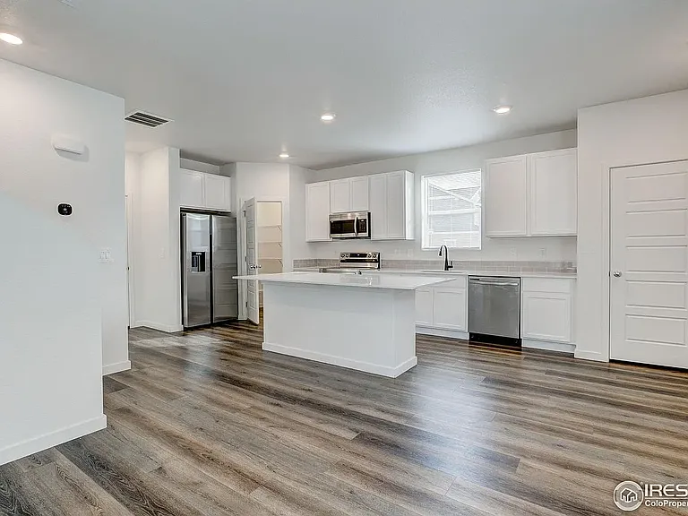 281 Cardinal St — Photo 12