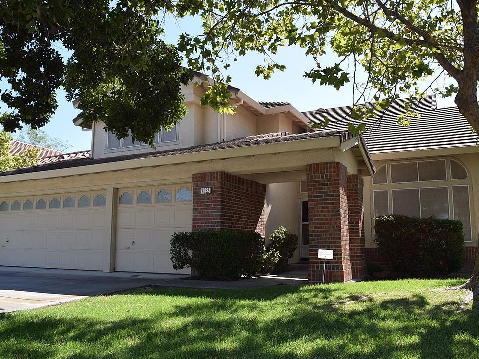 1st image of 2092 Egret Dr