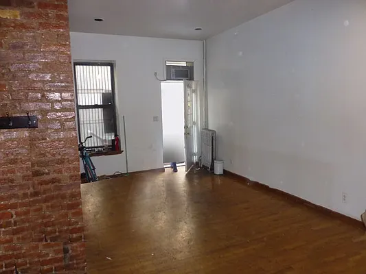 Rented by Geoffrey Stevens Realty | media 44