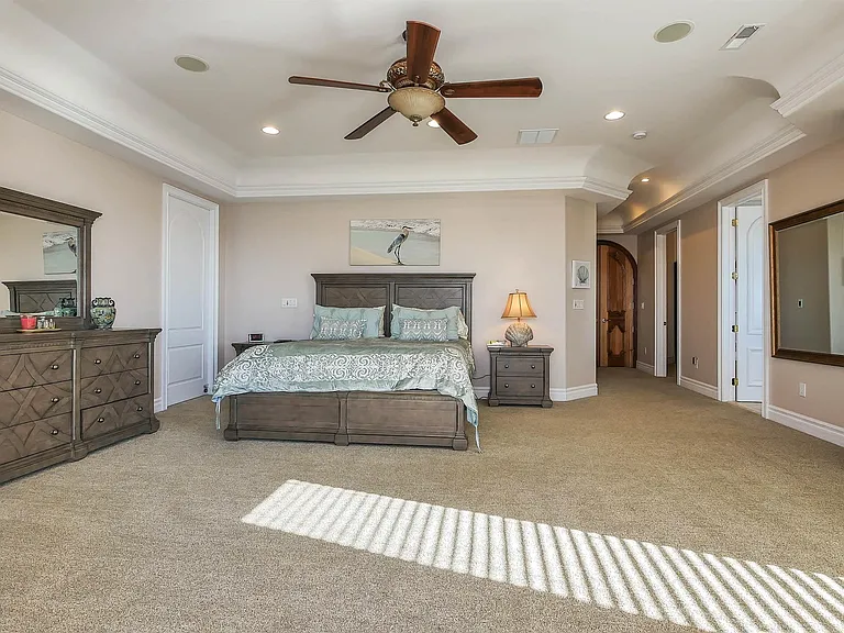 530 W Shore Dr — Photo 43