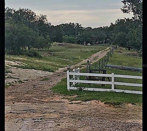 5th image of 562 Libby Rd