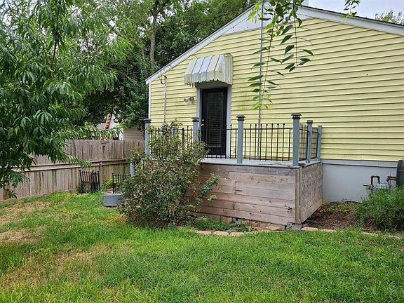 3rd image of 202 Bon Aire Dr