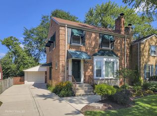 1608 W Touhy Ave, Park Ridge, IL 60068