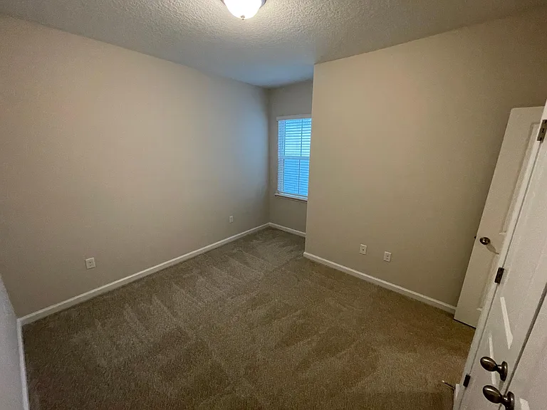 270 Brandon Lakes Dr #270 — Photo 30