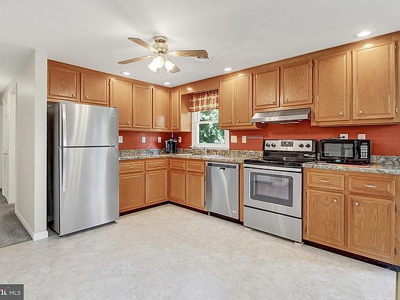 4th image of 5 Bragg Dr