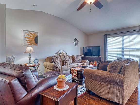 5th image of 2330 Verona Ct