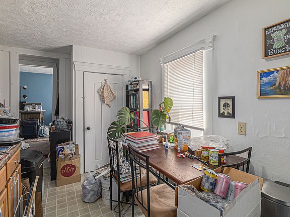 3rd image of 403 S 7th St APT 4