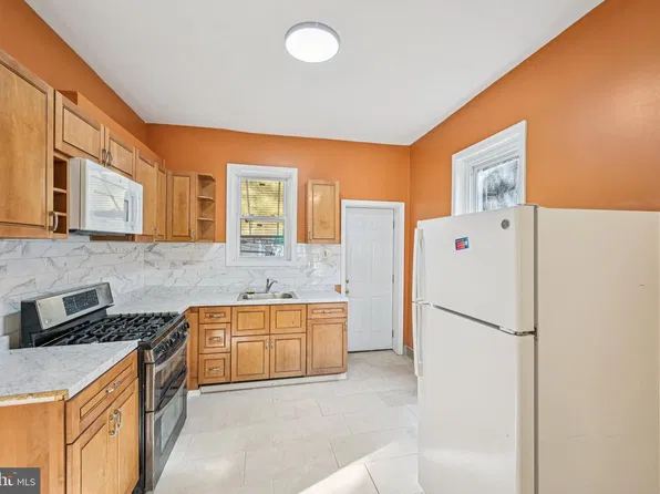 27 N 51st St, Philadelphia, PA 19139