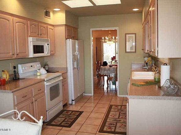 2nd image of 10014 W Prairie Hills Cir
