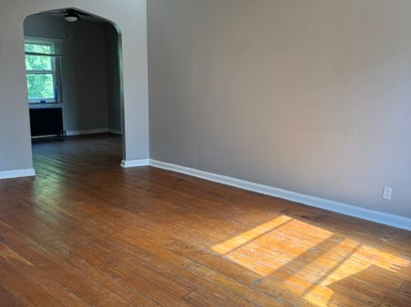 709 Elberon Ave APT 4